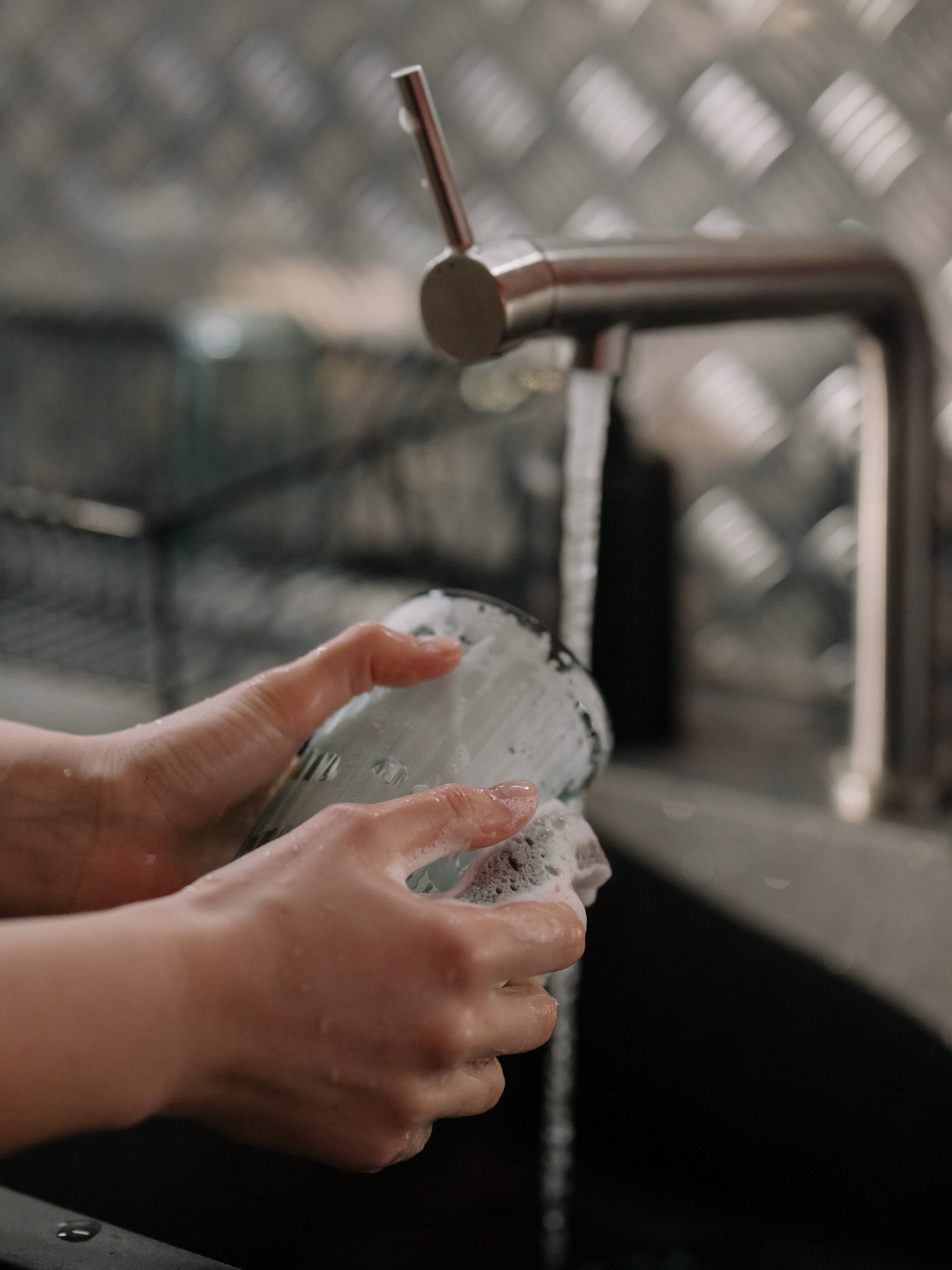 how-restaurants-wash-dishes-the-restaurant-life